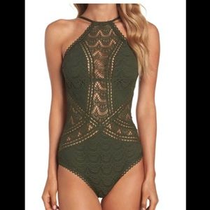 NWT BECCA Swim Color Play One Piece Swimsuit